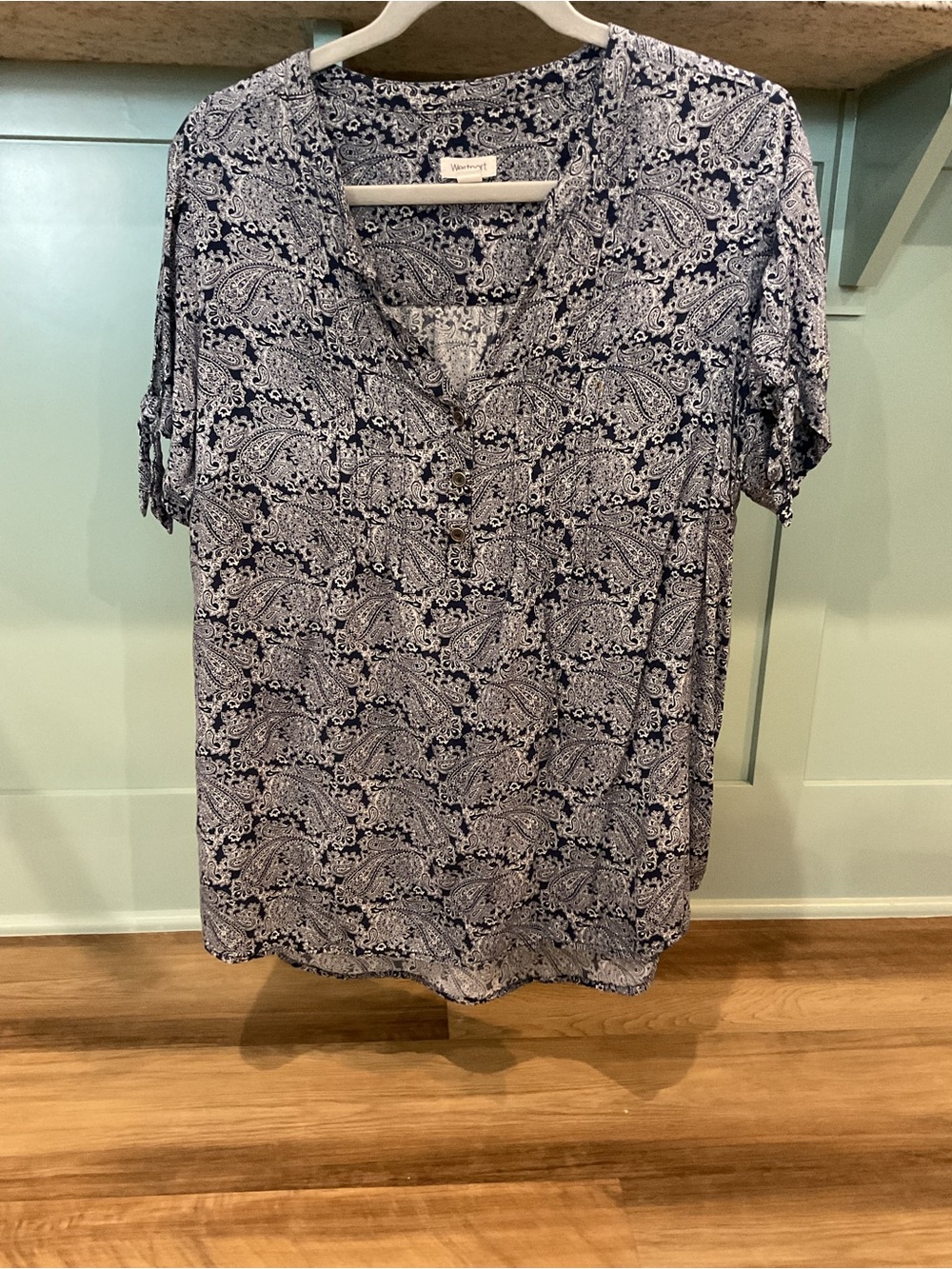 Westport Navy & White Paisley V‑Neck Blouse — office- casual- Size 1X EUC